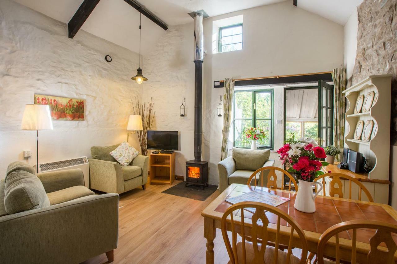 Cwm Connell Coastal Cottages Moylgrove Εξωτερικό φωτογραφία