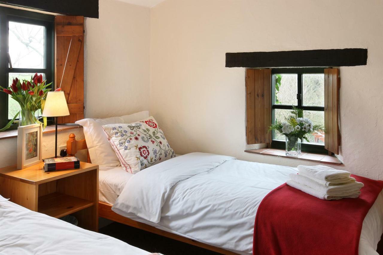 Cwm Connell Coastal Cottages Moylgrove Εξωτερικό φωτογραφία