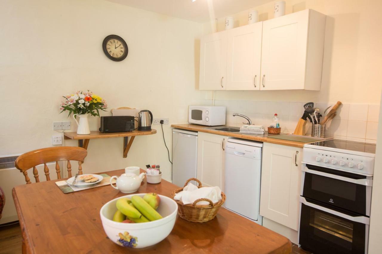 Cwm Connell Coastal Cottages Moylgrove Εξωτερικό φωτογραφία