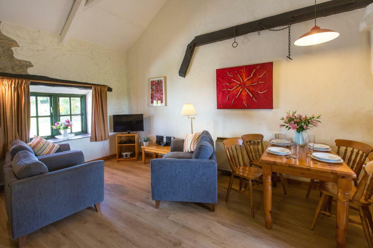 Cwm Connell Coastal Cottages Moylgrove Εξωτερικό φωτογραφία